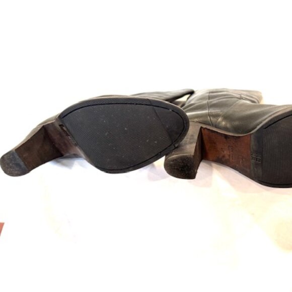 Gorgeous Moma Tall Black Heeled Boots (ladies 9) - Picture 2 of 5